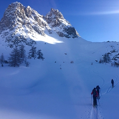 SKI TOURING